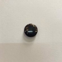 Gomb alulvarrós, 15 mm (24-es), sötétbarna