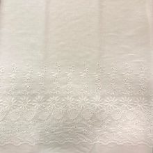 Madeira bordűrös, törtfehér