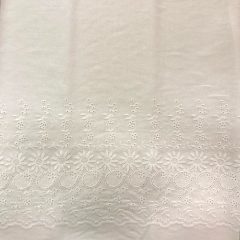 Madeira bordűrös, törtfehér