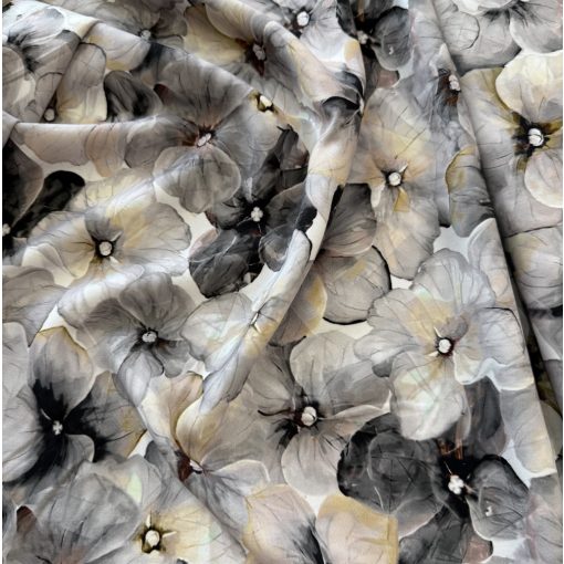 Flokon szürke virágos