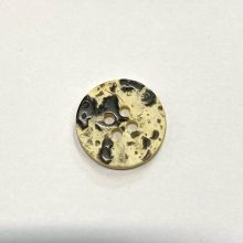 Gomb négylyukú, 18 mm (28-as), tarka