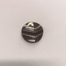 Gomb alulvarrós, 17 mm (26-os), barna