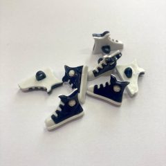   Gomb alulvarrós, 20x14 mm, tornacipő formájú, sötétkék