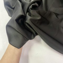 Armani szatén fekete