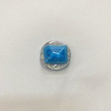 Gomb alulvarrós, 23 mm (36-os), kék