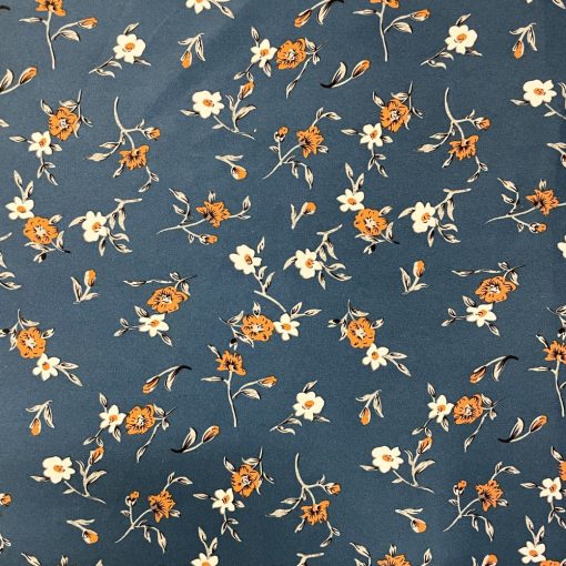 Elasztikus selyem kék alapon virágos