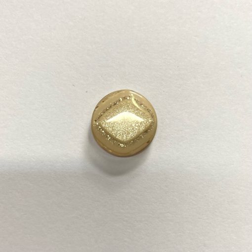 Gomb alulvarrós, 15 mm (24-es), bézs