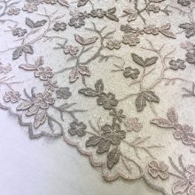 Csipke csillogós szürke-púder