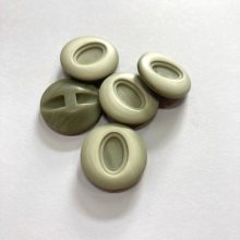 Gomb alulvarrós, 23 mm (36-os), khaky