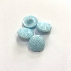 Gomb alulvarrós, 18 mm (28-as), világoskék